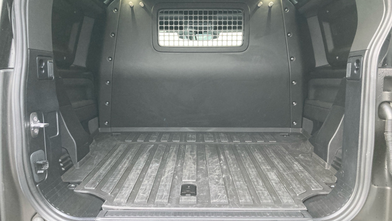 Land Rover Defender 90 Diesel 3.0 D250 Hard Top S Auto